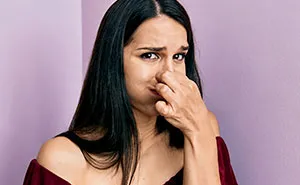 Woman Smells So Bad Her Friend Fears She Will Ruin Her Party, But There’s More Behind The Odor