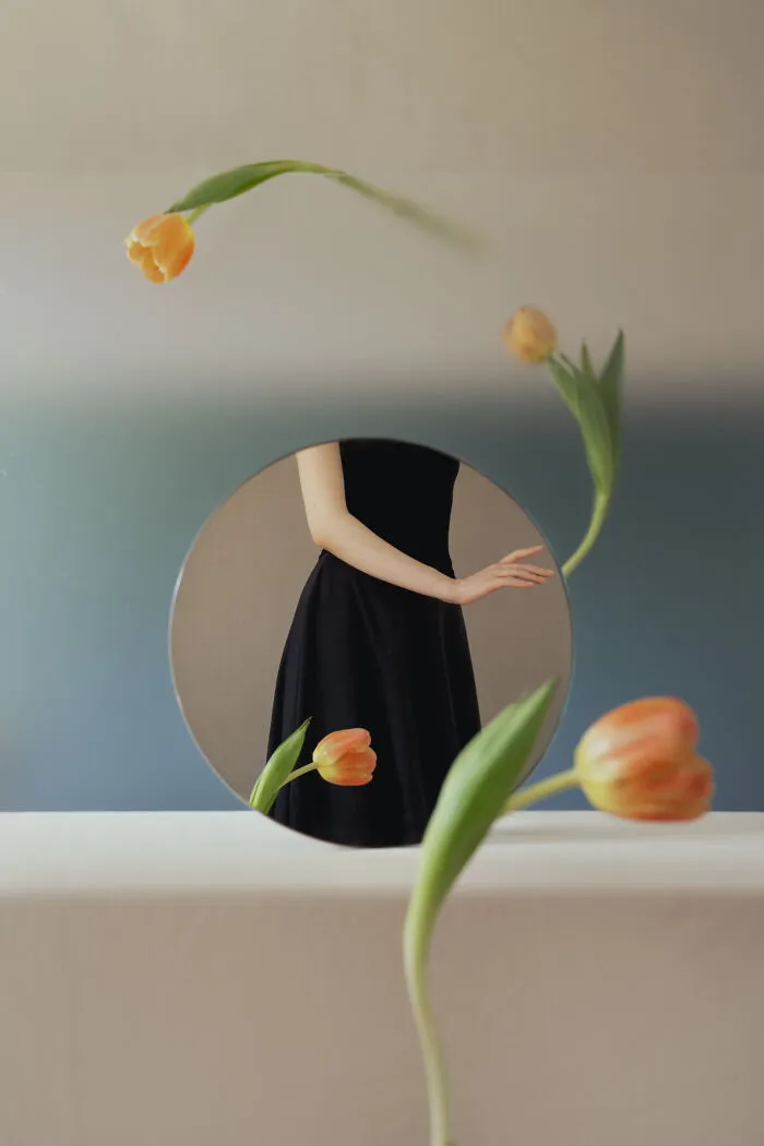 This Photographer Created 32 Dreamlike Shots Using Only Reflections And Household Objects