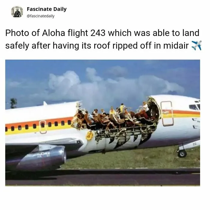 Aloha flight 243 with roof ripped off safely landing after midair incident