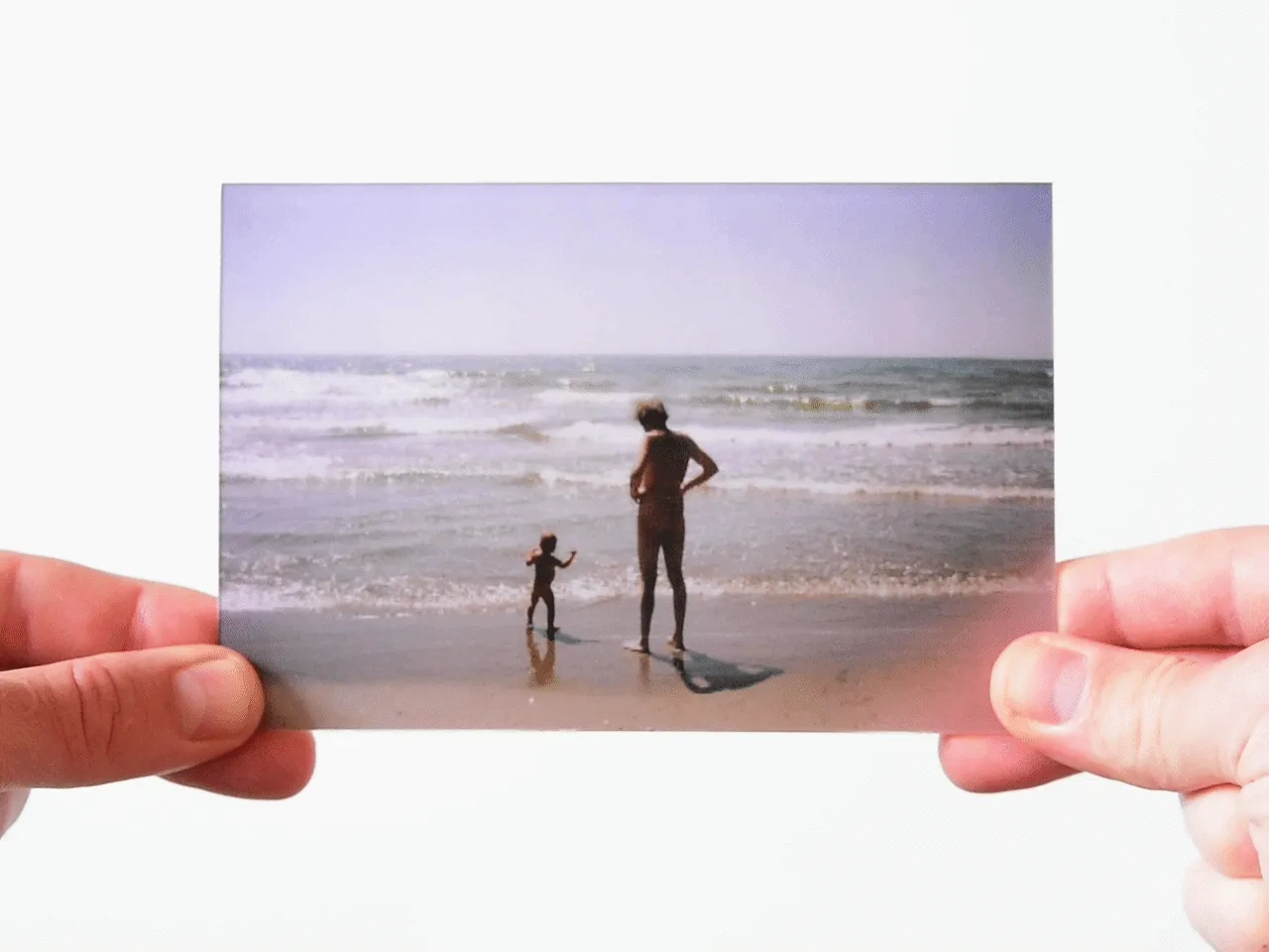 Photographer Uses AI And Photoshop To Reconstruct Family Photos Without His Father (20 Pics)