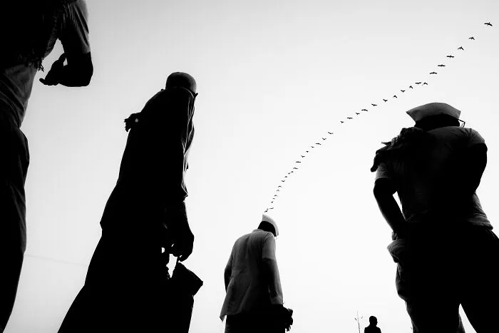 Unfiltered Moments Of Life Captured At Just The Right Moment By This Street Photographer  (66 Pics)