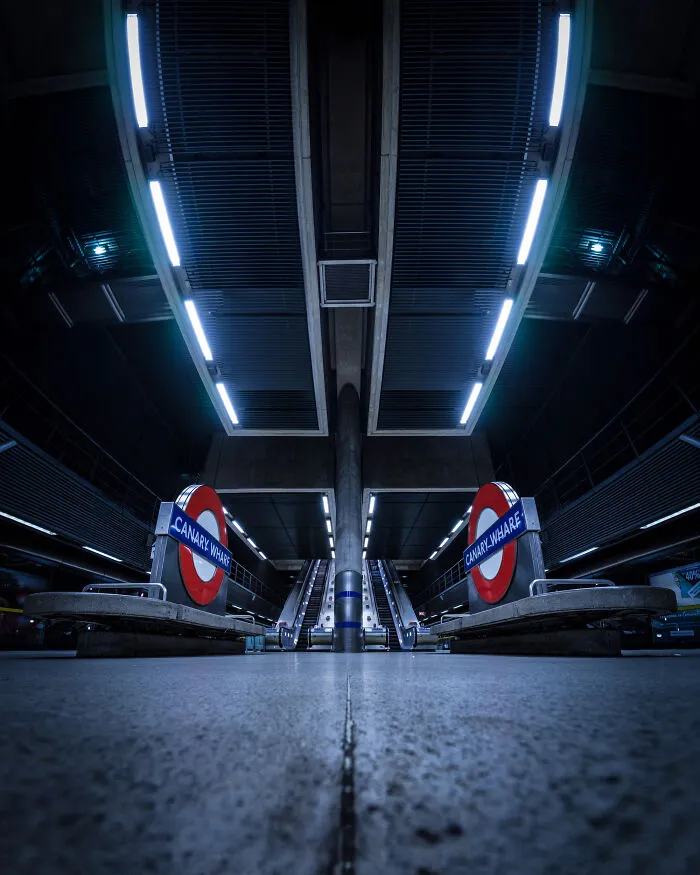 This Photographer Finds Perfect Symmetry In The Most Unexpected Places (48Pics)