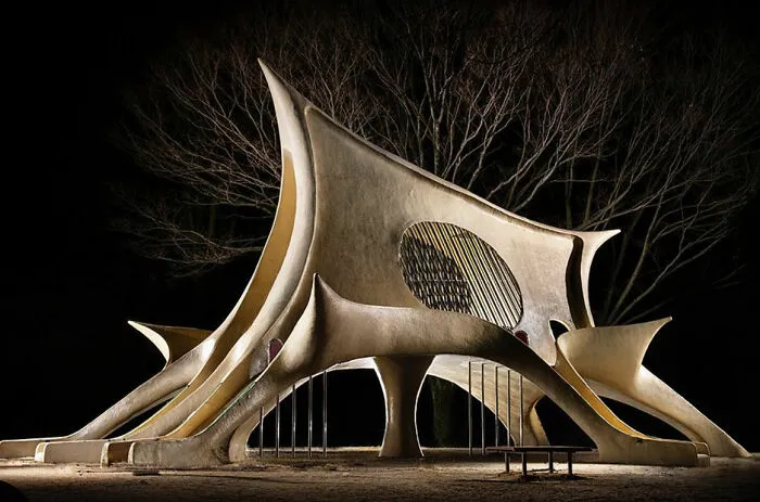 Japan's Vanishing Playground Sculptures Come Alive At Night By Fujio Kito (30 Pics)