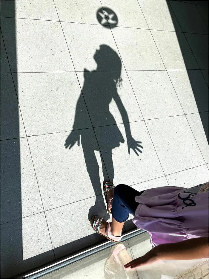 This Street Photographer Turns Shadows And Split-Second Coincidences Into Clever Images (32 Pics)