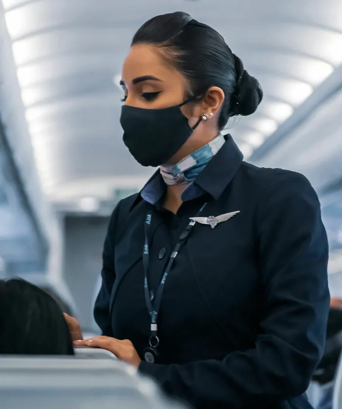 38 Insane Passenger Interactions These Flight Attendants Will Never Be Able To Forget