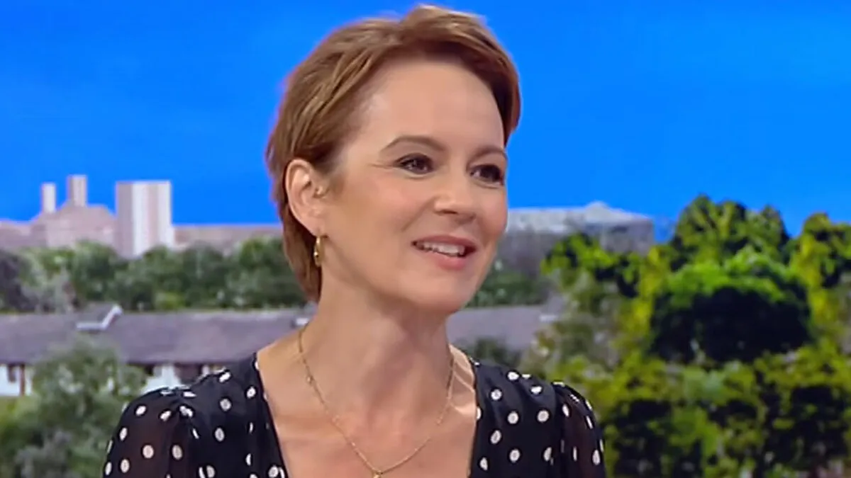 "Game Of Thrones” Star Is No Longer With Us, But Her Daughter Admits Eating Mom’s Ashes On Stage