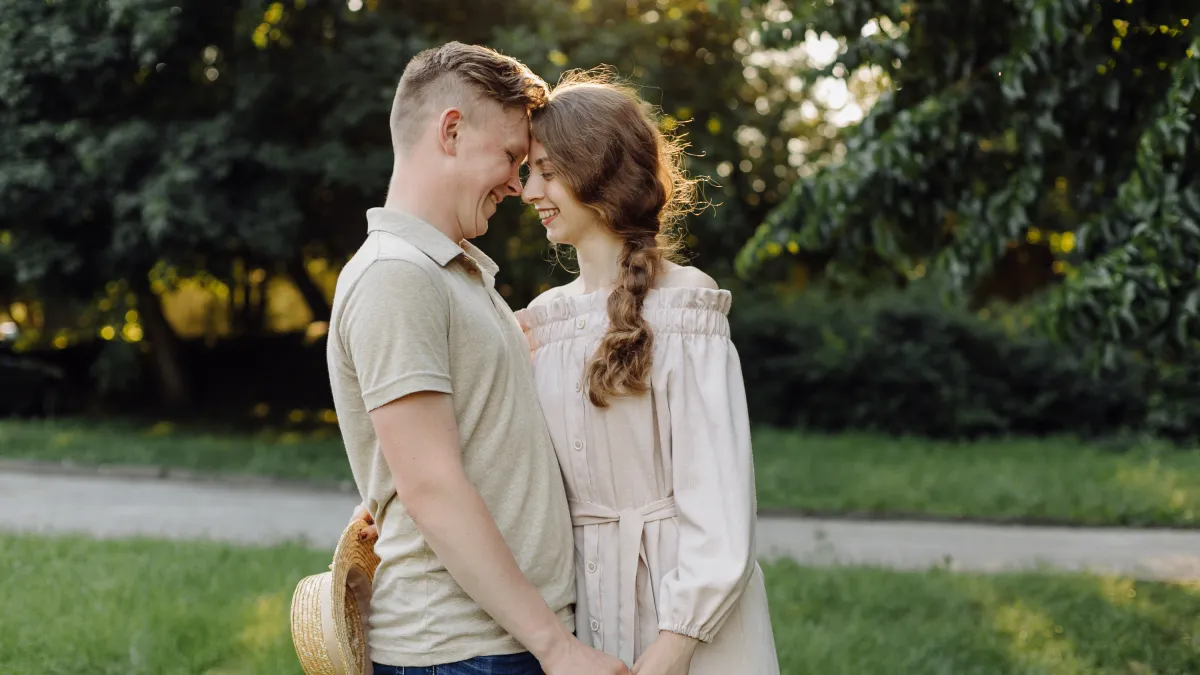 32 People Get Candid About Their Arranged Marriages, And The Answers Are Eye-Opening