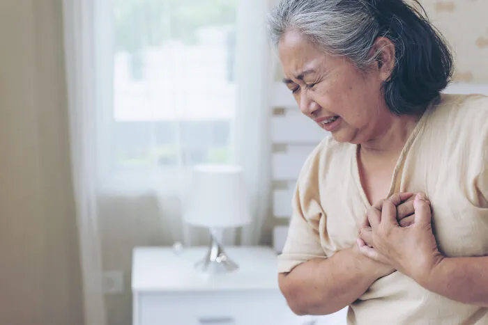 Medical Professionals Reveal The Serious Issues They Treated That Started Seeming So Innocent