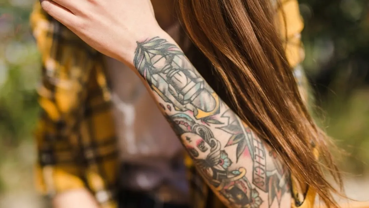 Guy Warns Girlfriend For A Year That Tattoos Would End Their Relationship, She Calls His Bluff