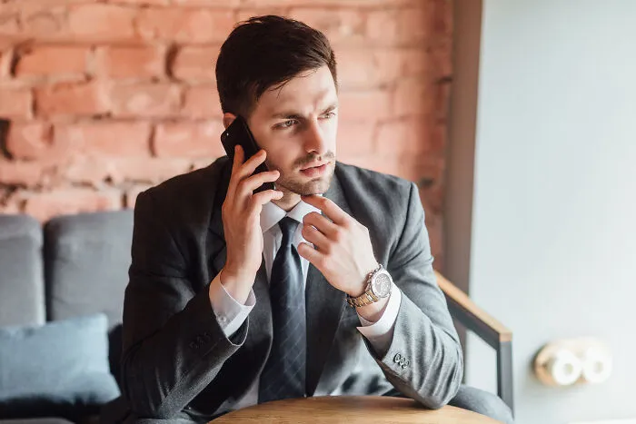 74 First-Date Behaviors So Bizarre Women Didn’t Know How To React