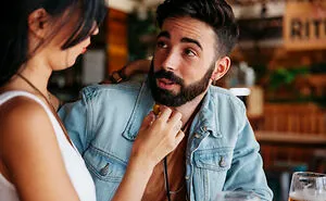 “Okay Girls, I Need Your Most Unserious Dating Red Flag. Not Cheating. Not Lying” (66 Answers)