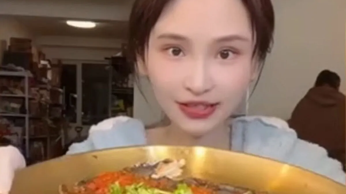 24YO Mukbang Star Passes Away Just Days After Revealing Dangerous Condition Linked To Extreme Eating