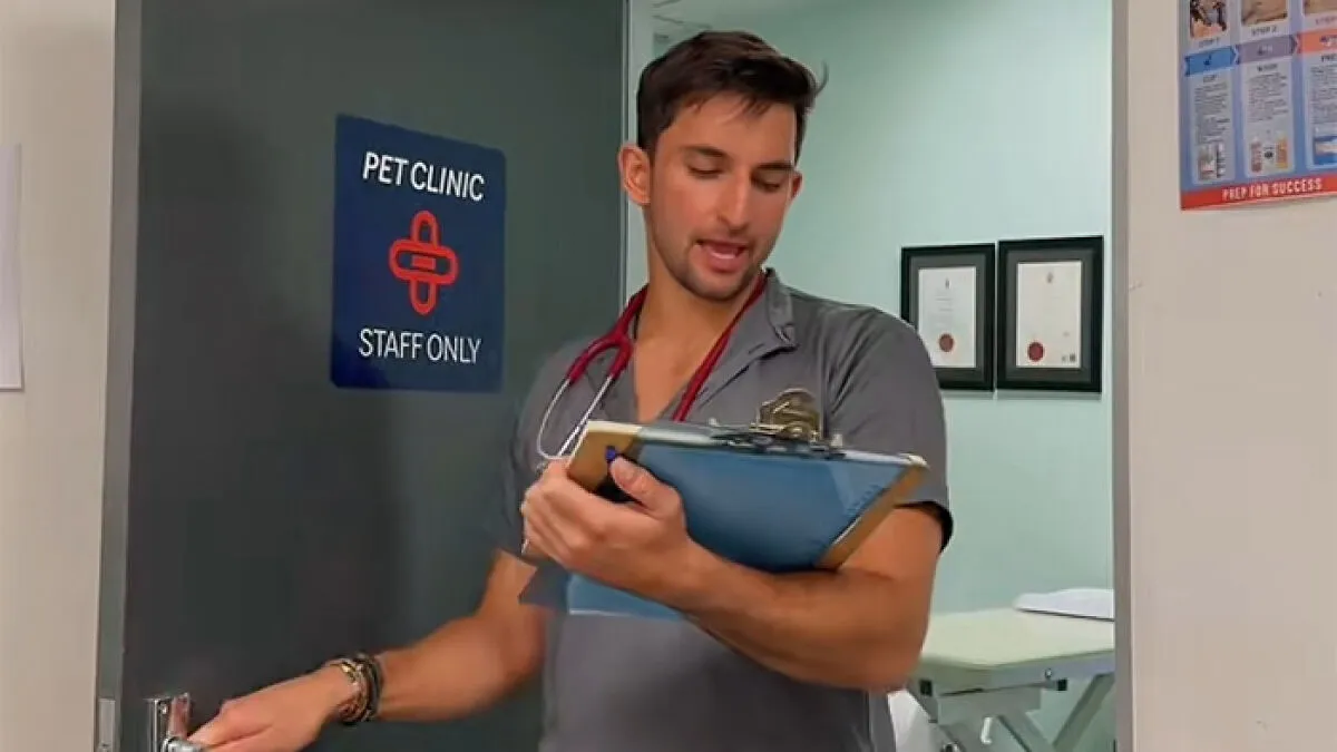 Vet Shares The Most Ridiculous Pet Names He's Heard After Years In The Business: "Patricia? This Is Not Okay"