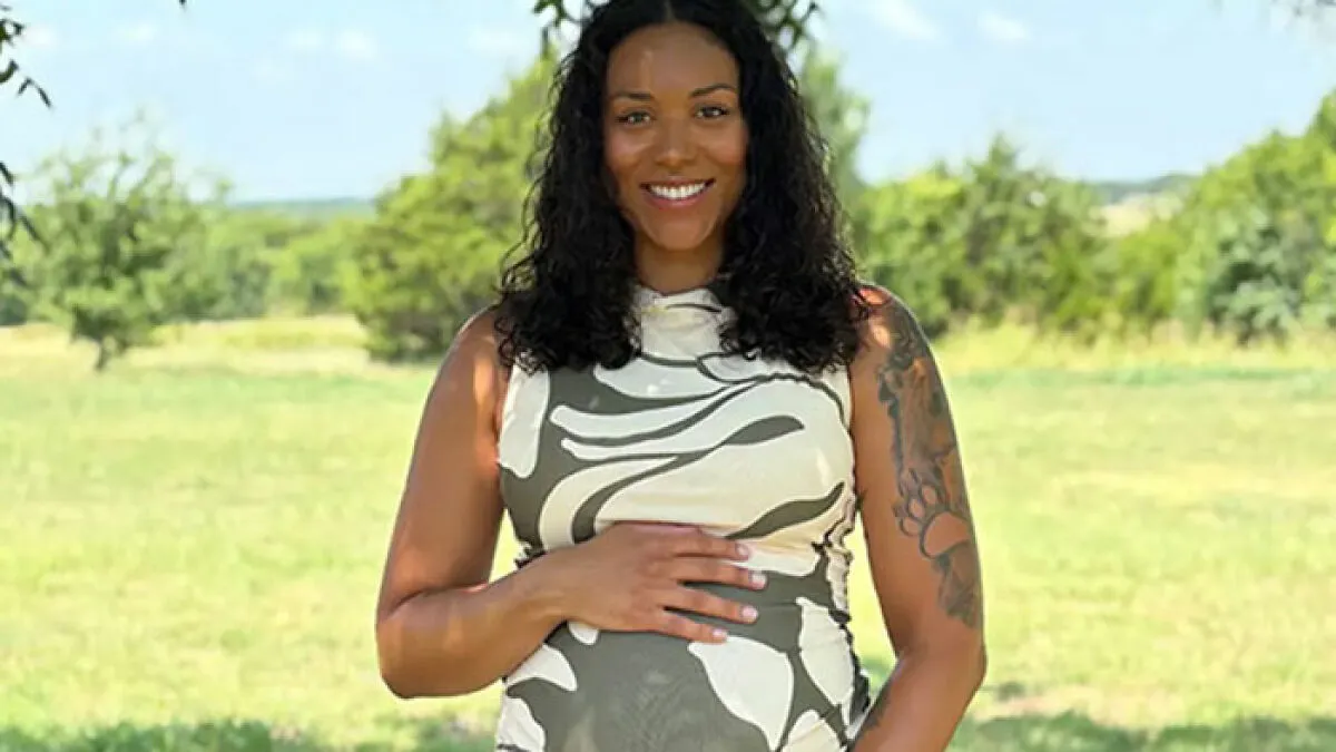 Surrogate Who Refused To End The Pregnancy Slammed By Child's Biological Parents Over Supreme Court Bid