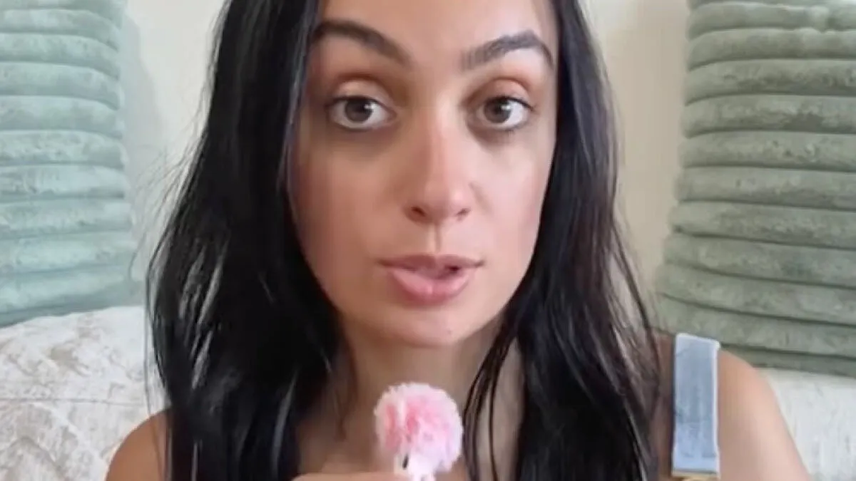 "Get A Grip": Woman With Autism And ADHD Blasted As "Entitled" After Sharing Why She "Decided Not To Work"