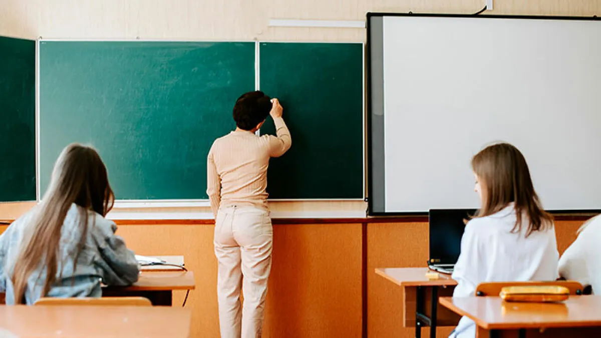 Teacher Allegedly Outed A Closeted Teen Over A School Trip—Then Her “Foolproof” Rooming Plan Backfired