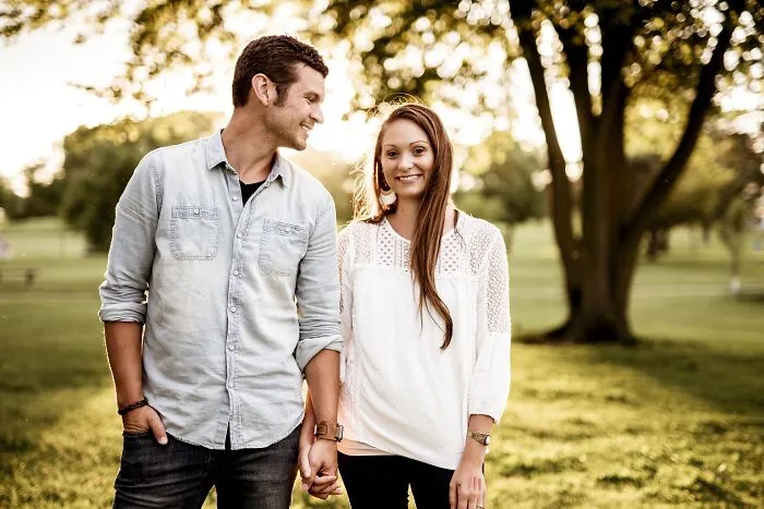 32 People Get Candid About Their Arranged Marriages, And The Answers Are Eye-Opening