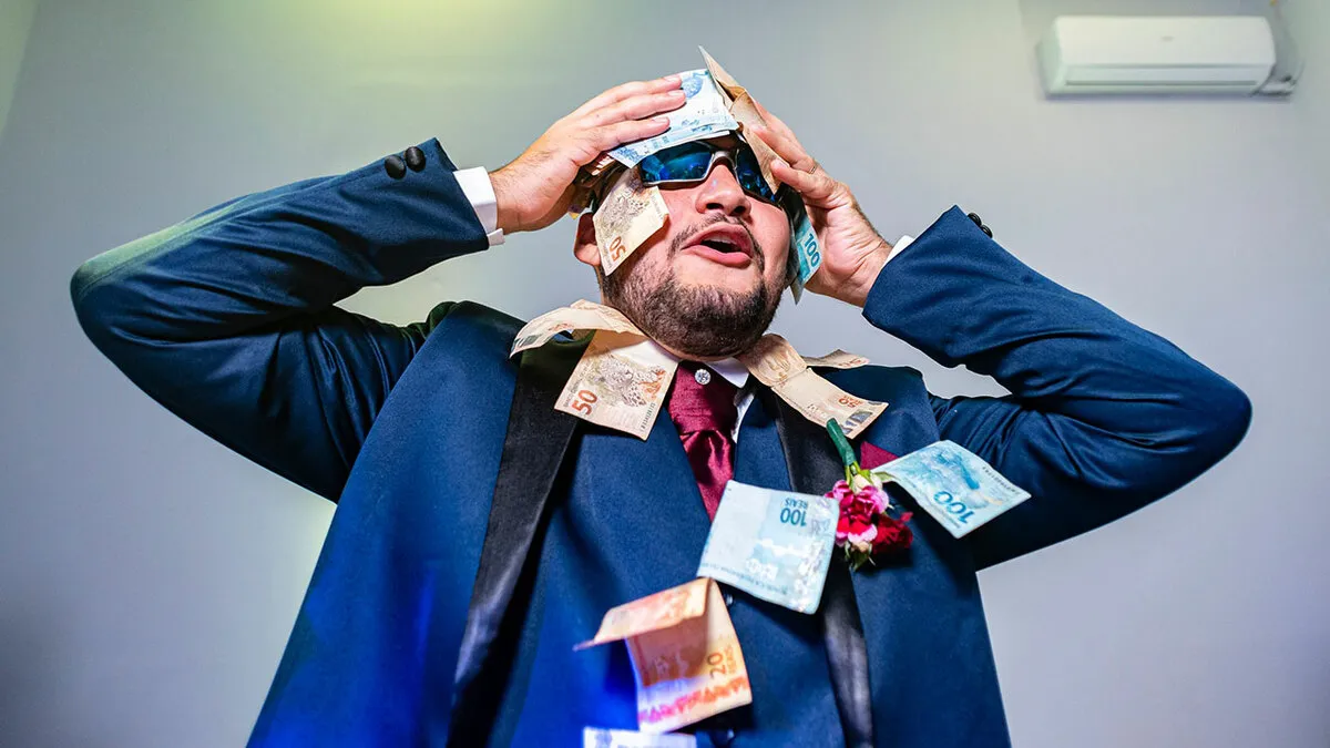 74 Ridiculous Ways People Accidentally Stumbled Into A Fortune