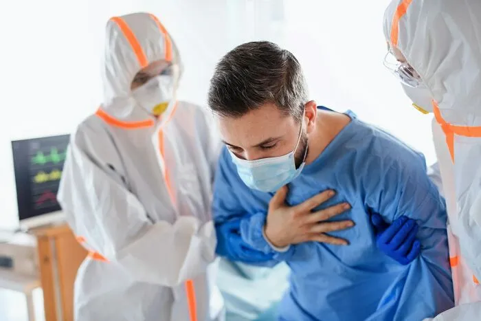 47 Times It Took Everything Medical Professionals Had In Them Not To Call Their Patient An Idiot