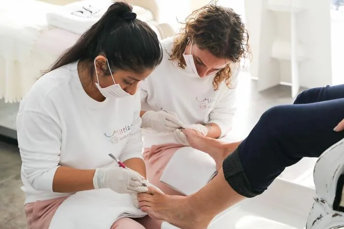 47 Times It Took Everything Medical Professionals Had In Them Not To Call Their Patient An Idiot