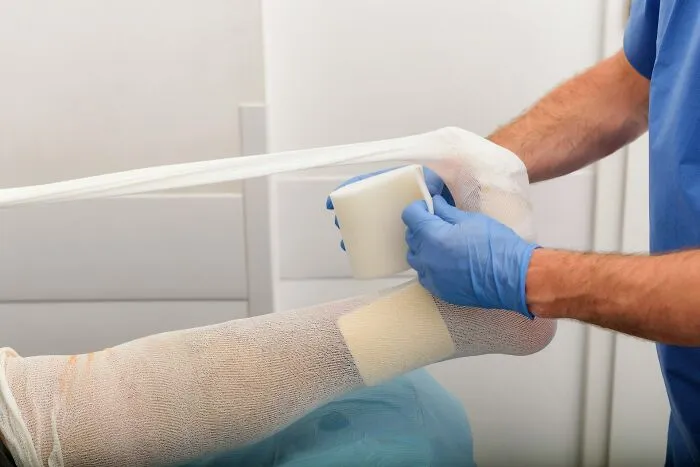 47 Times It Took Everything Medical Professionals Had In Them Not To Call Their Patient An Idiot