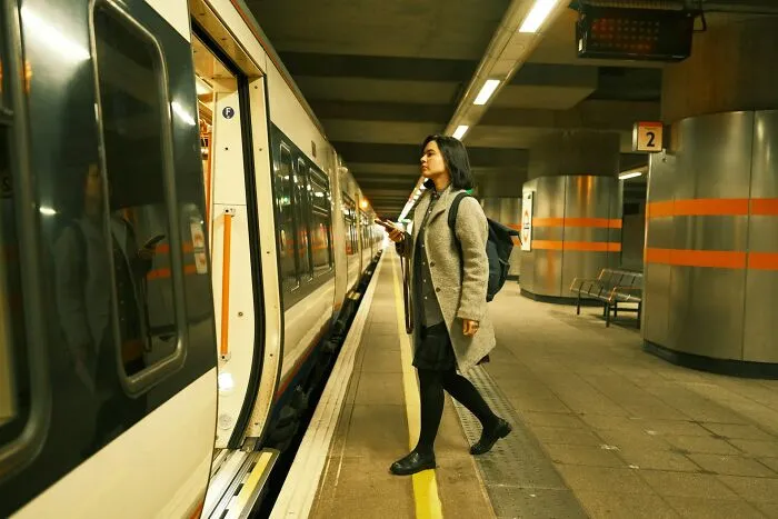 55 Things People Do That Others Judge Them For, Even Though They Know It's Petty