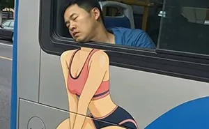 33 Hilarious Examples Of Perfect Timing Creating Unexpected And Chaotic Photos, As Shared By This Page