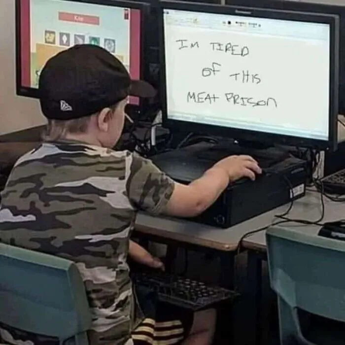 89 Pics That Might Make You Stop Scrolling Just To Figure Out What’s Going On