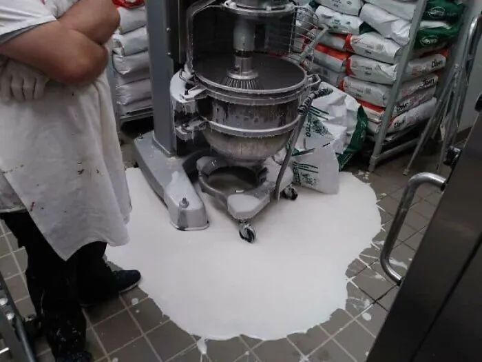 I’m Pretty Sure I Saw My Coworkers Soul Leave His Body This Morning