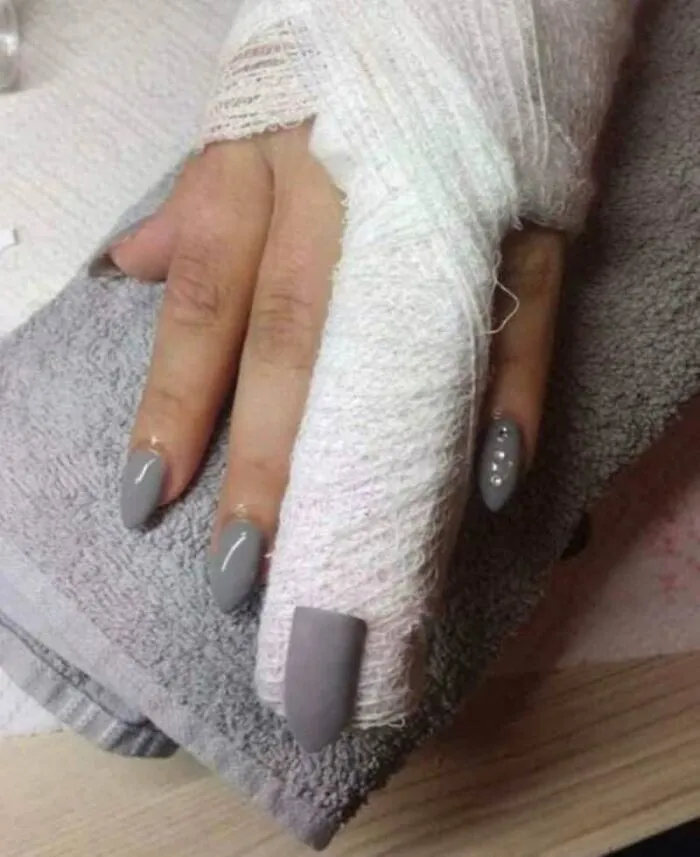 89 Pics That Might Make You Stop Scrolling Just To Figure Out What’s Going On