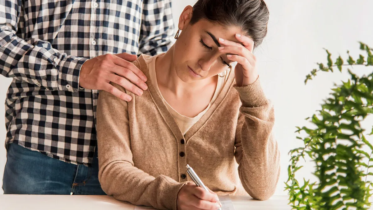 Woman Issues Husband An Ultimatum After He Tried To Take Her Abroad With Him, Forgetting She Has A Son