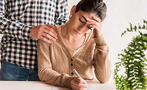 Woman Issues Husband An Ultimatum After He Tried To Take Her Abroad With Him, Forgetting She Has A Son