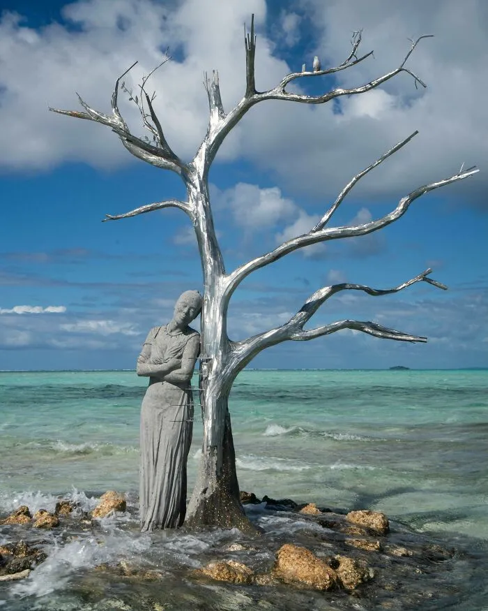 For 20 Years, This Artist Has Been Placing Stunning Sculptures Beneath The Ocean That Support Marine Life (20 New Pics)