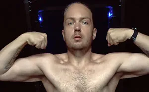Guy Shares His Insane Transformation After Losing 130LBS In 8 Months From Diet, Walking, And Lifting