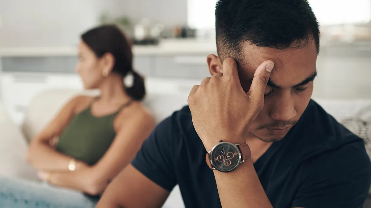 Guy Wants GF’s Apologies For Her Kicking His Friend’s Drunk Rude GF Out Of Her Car, Ends Up Single