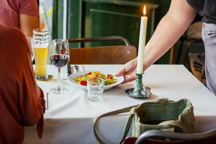 80 People Who Move To Europe From The US Share The Culture Shocks They Never Saw Coming
