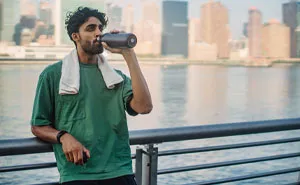 Guy Finds Out An Unexpected Reason For His Severe Migraines And Dehydration After Quitting Beverages