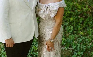 Woman Shows Up To Son’s Wedding Looking Far Too Bridal, Newlyweds Make Sure The Photos Tell Another Story