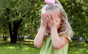 Daughter Can't Breathe, Smell, Or Forgive After Mom Hid Her Childhood Injury For Years