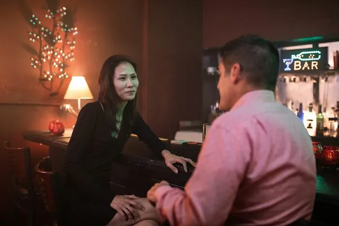 45 Public Encounters So Painfully Awkward They Still Haunt The People Who Saw Them
