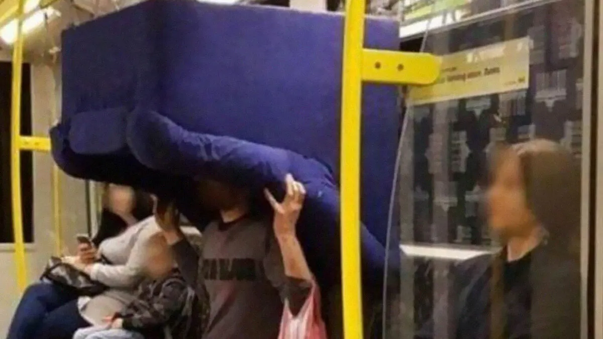 58 Moving Day Disasters That Might Make Staying Put Forever Sound Reasonable