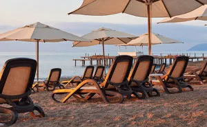 Online Folks Share 33 Petty Vacation Revenge Stories That Are Almost Too Satisfying