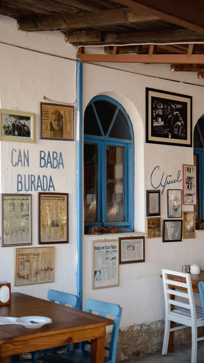 54 Times Diners Overheard Gossip So Juicy That They Had To Share It
