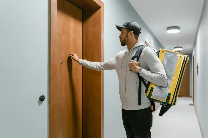 40 Safety Tips For Women Living Alone That Might Save Your Life
