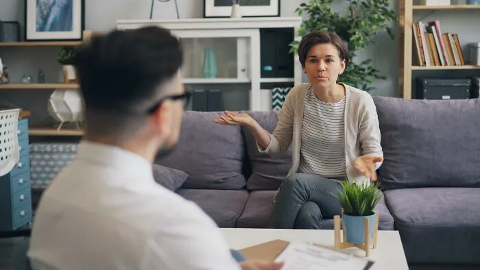 65 Therapists Explain Exactly How They Found Out They Had A Sociopath In Front Of Them