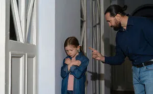 “I Chose My Child’s Life”: 52 Jaw-Dropping Reasons People Decided To End Their Marriage