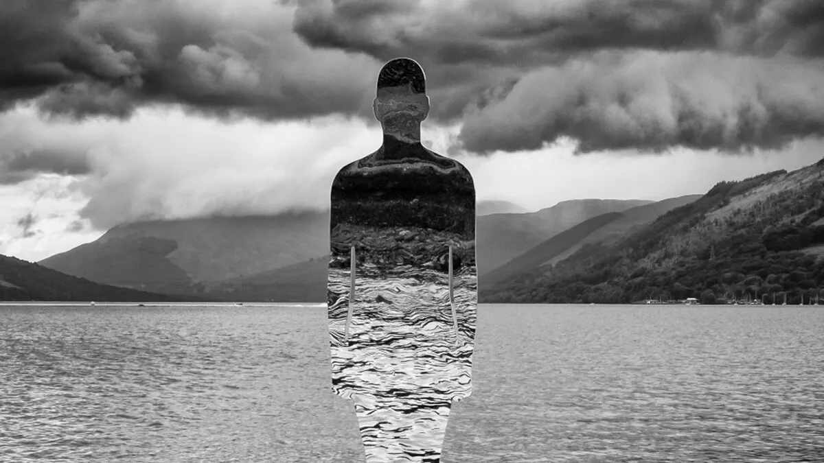 Mirrored Sculptures By Rob Mulholland That Change With Light, Weather, And Seasons (35 Pics)