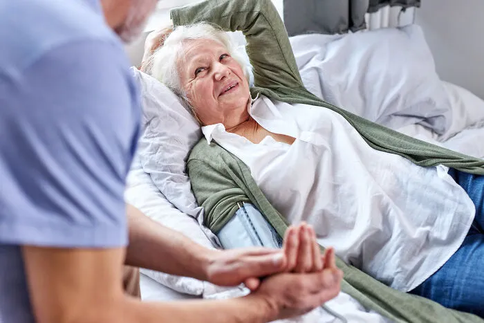 46 Pain Reactions That Left Doctors And Nurses Completely Surprised