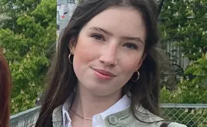 Teen Brushes Off Her Worsening Symptoms As A Hangover, Only To Discover She Actually Has Sepsis