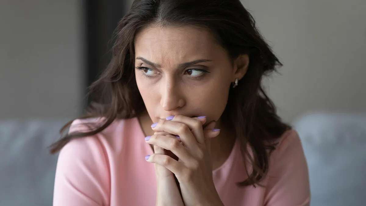 Wife Goes Out And Leaves Husband To Deal With His Guests Alone After They’ve Been Waiting For Her To Cook
